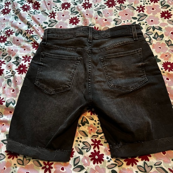 Men’s Denim shorts - Picture 2 of 3